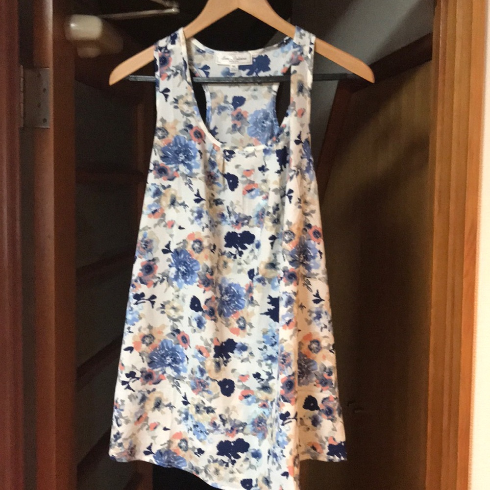 Racerback maternity floral top
